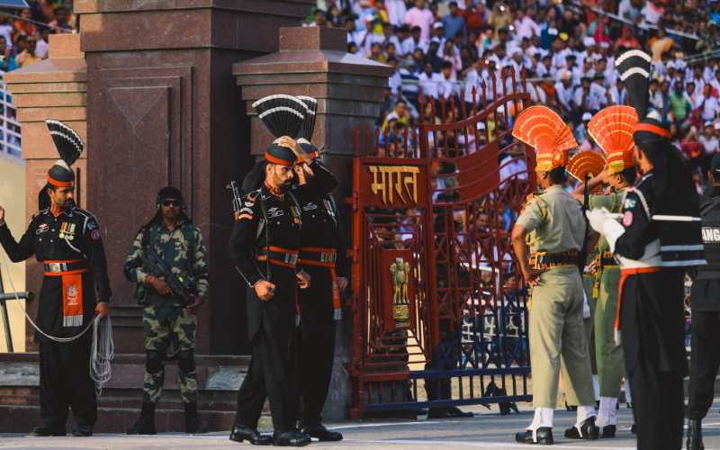 Wagah-Attari-Border-Show-Pakistan